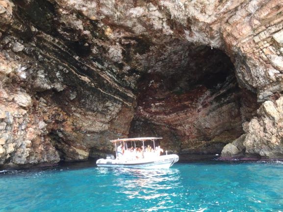 sa-cova-gran-cueva-del-pirata-mallorca-portocolom-porto-cristo-excursion-en-barco-cabrera